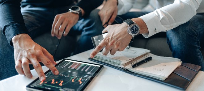 Evidence-based decision-making: top barriers and skill requirements for Australian businesses